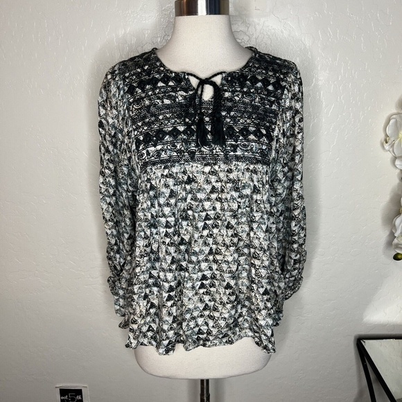 World Market Embroidered Tassel Black Multicolor Boho Shirt Top Blouse Size S - Picture 1 of 8